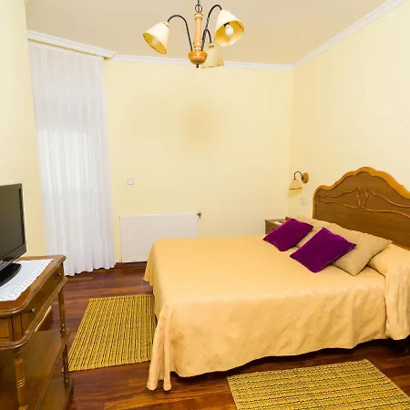 Alojamientos Garden Ribadeo Habitación foto